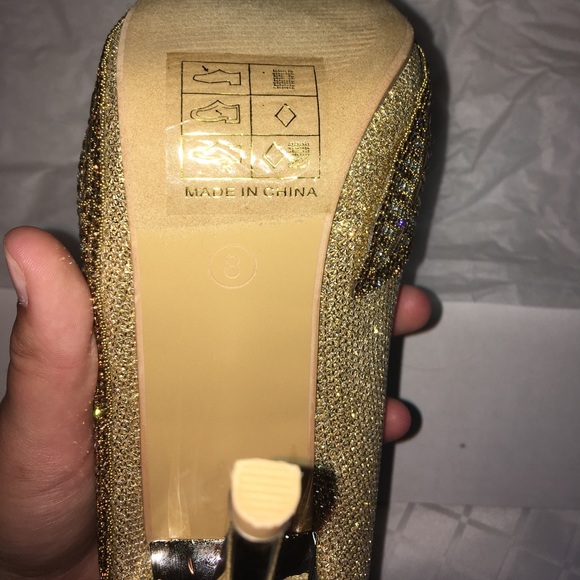 Beautiful Gold Sparkly Heels - Picture 4 of 7
